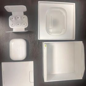 AirPods Pro（第2世代Lightningモデル）出品します【正規品！】
