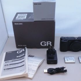 【全品ポイント10倍！要エントリー】リコー RICOH コンパクトデジタルカメラ コンデジ GR III 【中古】