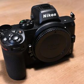 Nikon Z5 ミラーレス一眼カメラ（撮影ガイド付き）