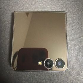 Galaxy Z Flip7 ジェットブラック 新品 113,630円 中古 118,800円