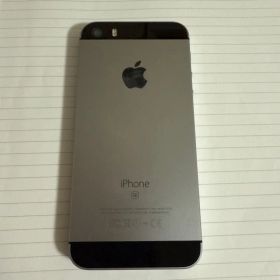 iPhone SE スペースグレー 4インチ