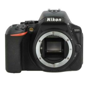 Nikon ニコン/デジタル一眼/D5600 ダブルズーム/2141551/Aランク/78【中古】
