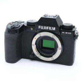 【中古】 《良品》 FUJIFILM X-S10 ボディ ブラック 【底カバー部品交換/各部点検済】 [ デジタルカメラ ]
