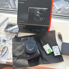 SONY Cyber−Shot DSC-RX100M4