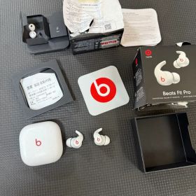 Beats Fit Pro ワイヤレスイヤフォン ホワイト