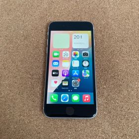 3558 美品☆電池新品☆iPhoneSE2 128GB SIMフリー☆