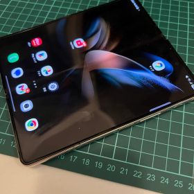 やや訳あり Samsung Galaxy Z Fold4 本体 上位グレード