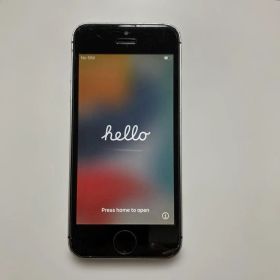 iPhone SE 初代 SIMロックなし