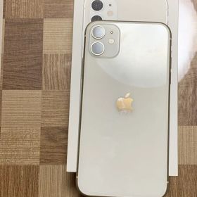 Apple iPhone 11 ホワイト 128GB