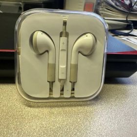 Apple EarPods 3.5mmジャック ホワイト