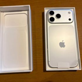 Apple iPhone 17 Pro Max シルバー 本体