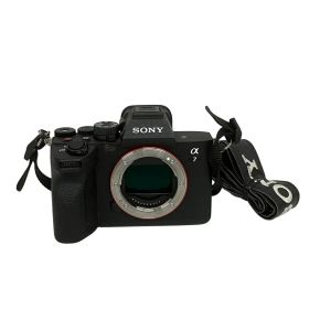 【中古】 SONY α7 ILCE-7M4 デジタル ミラーレス一眼カメラ フルサイズ ボディ T10639986