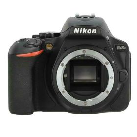 中古 デジタル一眼ダブルズーム/D5600Nikon ニコンD5600ダブルズーム 2141551コンディションランク【A】（商品 No.57-0）