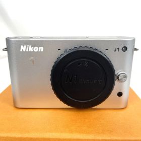Nikon ニコン 1 J1 シルバー ミラーレス一眼カメラ【中古】e103.04