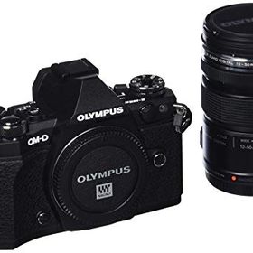 OLYMPUS ミラーレス一眼 OM-D E-M5 MarkII 12-50mm EZレンズキットブラック(中古品)