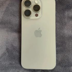 美品 iPhone 15pro 512GB 箱無し ナチュラルチタニウム