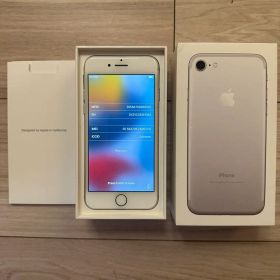 iPhone7 128GB シルバー
