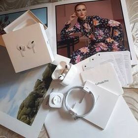 箱1式付 Apple AirPods Pro エアポッズ プロ 第1世代 アップル BBT02