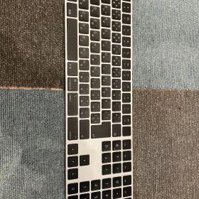 Apple 純正 Magic Keyboard A2520 JIS ブラック
