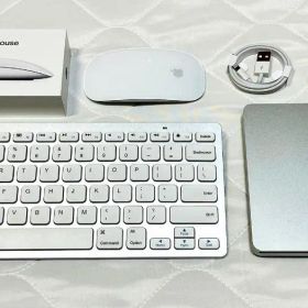 Magic Mouse 2/ Super Drive/Keyboard セット
