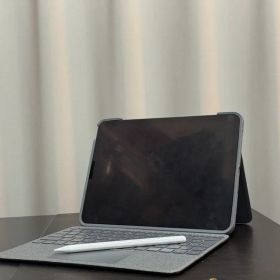 【値下げ】iPad Air (第4世代) 256GB + FOLIO TOUCH