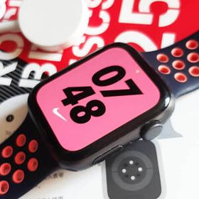ナイキ コラボ SE 。44mm アップルウォッチ Apple Watch PEE02