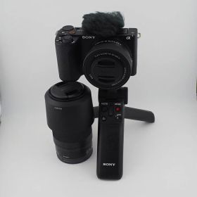 【中古】 (ソニー) SONY VLOGCAM ZV-E10 II Wズームレンズキット ZV-E10M2X B ブラック＋GP-VPT2BT【中古カメラ デジタル一眼】 ランク：AB