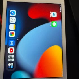 【本日発送】Apple iPad 第6世代 シルバー 32GB