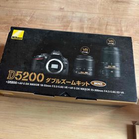 ニコン(Nikon)のNikon D5200 Wズームキット BRONZE(デジタル一眼)