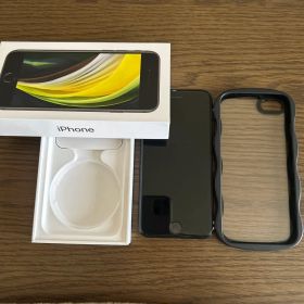 (美品)Apple iPhone SE 2(第2世代) ブラック(64GB)