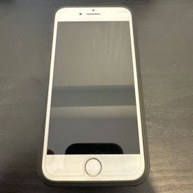 iPhone 8 シルバー 64GB_2