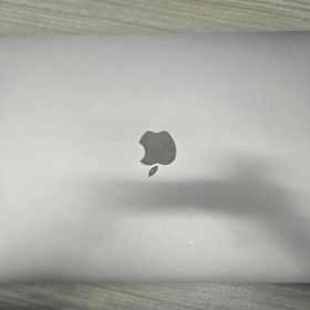 ⑦MacBook Air ローズゴールド 2018 13インチ250GB