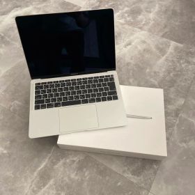 Apple MacBook Air A1932 2018モデル