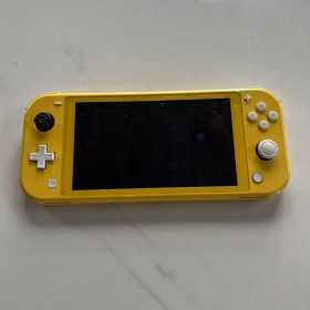 Nintendo Switch Lite イエロー