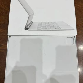 【美品】Apple Magic Keyboard 11インチ MJQJ3J/A