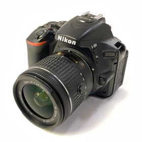 Nikon 一眼レフ D5500 18-55mmレンズ付き WiFi