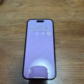 美品 Apple iPhone 15 256GBブラック SIMフリー