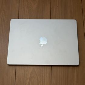 Apple M2 MacBook Air スターライト 13インチ 512GB