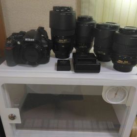 Nikon D3100デジタル一眼レフカメラ，レンズ4本，