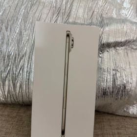 未使用未開封iPhone Air, Light Gold, 256GB