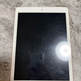 Apple iPad (第６世代) Wi-Fi + Cellular 32GB