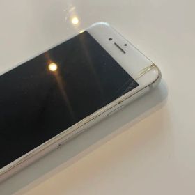 Apple iPhone 7 シルバー 本体 ジャンク品