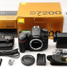 美品 ◆シャッター数:4,659回◆ Nikon D7200 MB-D15