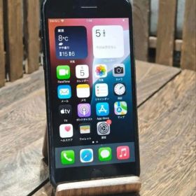 iPhone se3 第3世代 64GB SIMロックなし スマホ