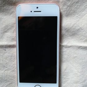 Apple iPhone SE ローズゴールド