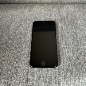 Apple iPhone SE 64GB ブラック