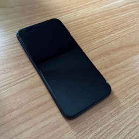 Apple iPhone 11 ブラック 本体