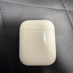Apple AirPods 第2世代ワイヤレス充電モデル 本体のみ