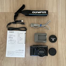 OLYMPUS ミラーレス一眼 PEN E-PL10 バンケーキズームレンズ付