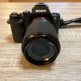 Sonyフルサイズミラーレスα7 ILCE-7+レンズSEL2870 SONY ソニー ミラーレス一眼カメラ ボディ ブラック レンズ